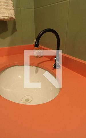 Apartamento à venda com 34m², 1 quarto e sem vagaPia do banheiro