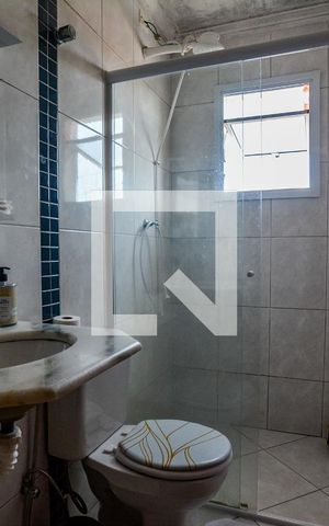 Casa à venda com 130m², 3 quartos e 4 vagasBanheiro Social