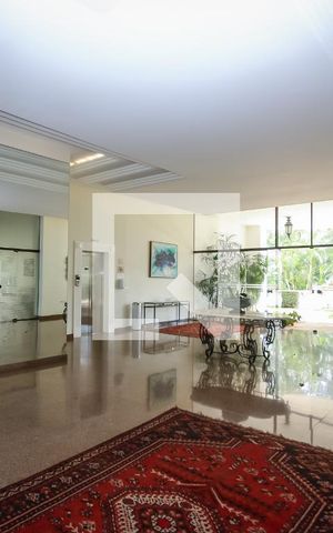 Apartamento à venda com 380m², 5 quartos e 4 vagas Apartamento à venda com 380m², 5 quartos e 4 vagasHall de Entrada
