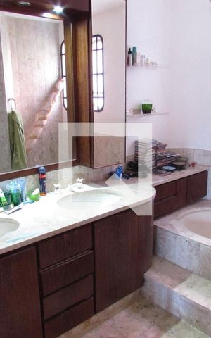 Apartamento à venda com 400m², 4 quartos e 3 vagasBanheiro Suíte Master