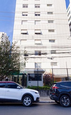 Apartamento à venda com 178m², 4 quartos e 1 vaga Apartamento à venda com 178m², 4 quartos e 1 vagaFachada
