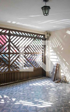 Casa à venda com 200m², 3 quartos e 2 vagasGaragem