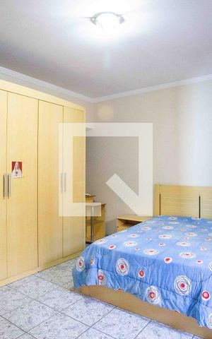 Casa à venda com 200m², 3 quartos e 2 vagasQuarto 1