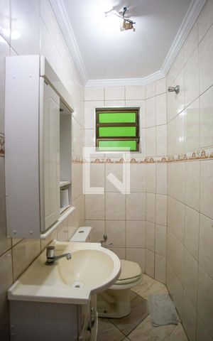 Casa à venda com 200m², 3 quartos e 2 vagasLavabo