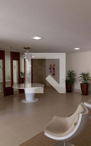 Apartamento à venda com 81m², 3 quartos e 2 vagasHall social