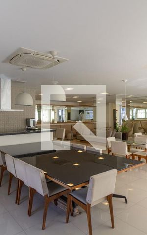 Apartamento à venda com 81m², 3 quartos e 2 vagasÁrea comum - Salão de festas