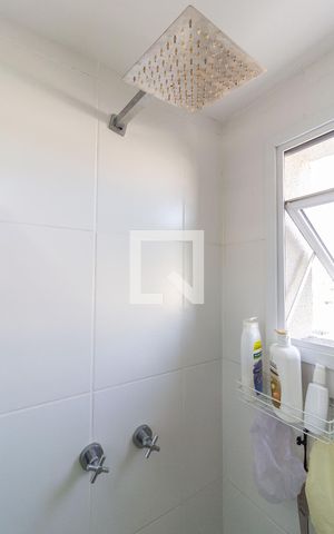 Apartamento à venda com 81m², 3 quartos e 2 vagasBanheiro da Suíte