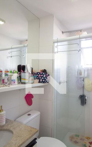 Apartamento à venda com 81m², 3 quartos e 2 vagasBanheiro da Suíte