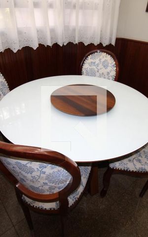Apartamento para alugar com 230m², 3 quartos e 4 vagasCopa