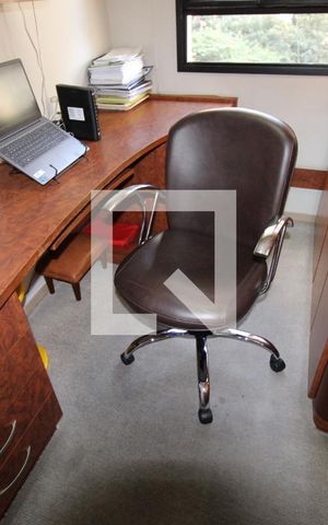 Apartamento para alugar com 230m², 3 quartos e 4 vagasEscritório