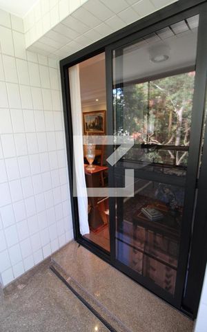 Apartamento para alugar com 230m², 3 quartos e 4 vagasVaranda