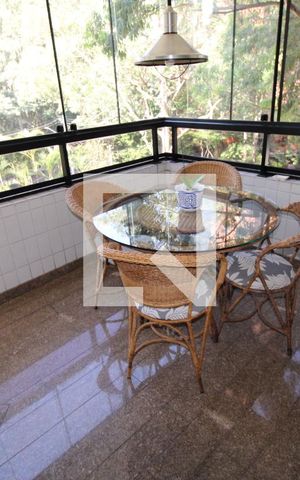 Apartamento para alugar com 230m², 3 quartos e 4 vagasVaranda