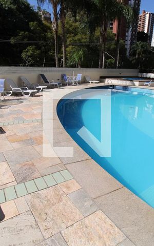Apartamento para alugar com 230m², 3 quartos e 4 vagasÁrea comum - Piscina