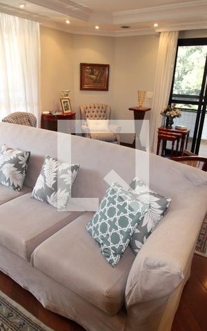Apartamento para alugar com 230m², 3 quartos e 4 vagasSala