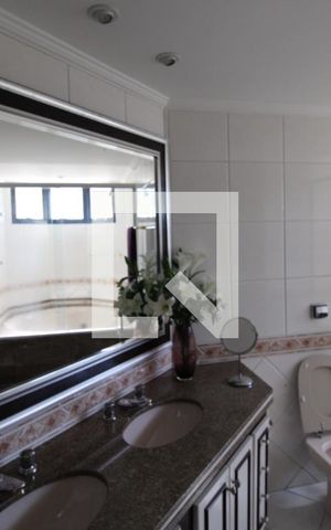 Apartamento para alugar com 230m², 3 quartos e 4 vagasBanheiro da Suíte 3