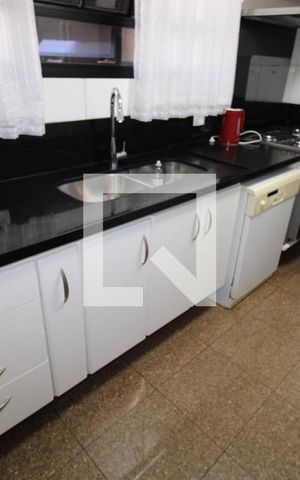 Apartamento para alugar com 230m², 3 quartos e 4 vagasCozinha