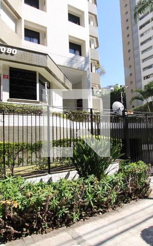 Apartamento para alugar com 230m², 3 quartos e 4 vagasFachada e portaria