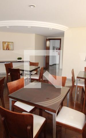 Apartamento para alugar com 230m², 3 quartos e 4 vagasÁrea comum - Salão de festas
