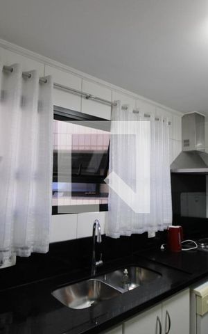 Apartamento para alugar com 230m², 3 quartos e 4 vagasCozinha