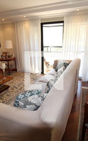 Apartamento para alugar com 230m², 3 quartos e 4 vagasSala