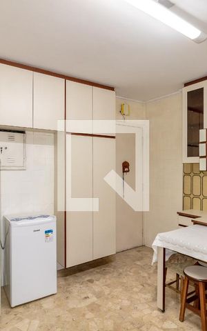 Apartamento à venda com 80m², 2 quartos e 2 vagas Apartamento à venda com 80m², 2 quartos e 2 vagasCozinha