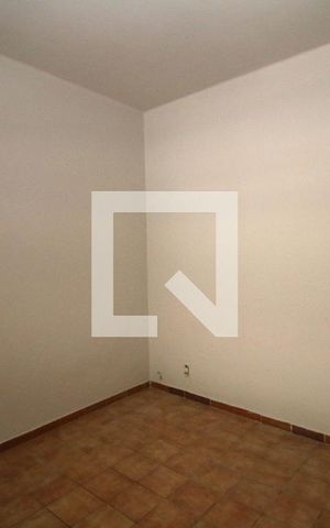 Casa para alugar com 72m², 2 quartos e 1 vagaQuarto 1