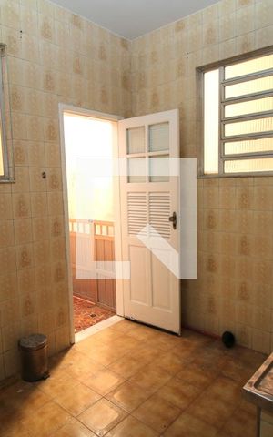 Casa para alugar com 72m², 2 quartos e 1 vagaCozinha