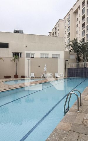 Apartamento à venda com 75m², 3 quartos e 1 vaga Apartamento à venda com 75m², 3 quartos e 1 vagapiscina