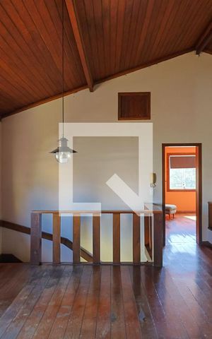 Casa à venda com 398m², 4 quartos e 3 vagas Casa à venda com 398m², 4 quartos e 3 vagasSala 2° Andar