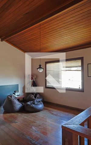 Casa à venda com 398m², 4 quartos e 3 vagas Casa à venda com 398m², 4 quartos e 3 vagasSala 2° Andar