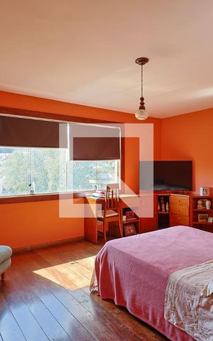 Casa à venda com 398m², 4 quartos e 3 vagas Casa à venda com 398m², 4 quartos e 3 vagasQuarto 2