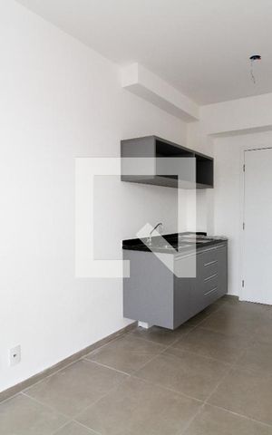 Studio à venda com 28m², 1 quarto e sem vaga Studio à venda com 28m², 1 quarto e sem vagaSala e Cozinha