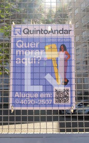 Apartamento à venda com 54m², 2 quartos e sem vagaFachada do condomínio - Placa instalada