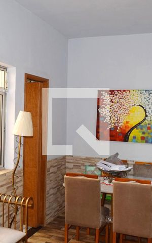 Casa à venda com 110m², 3 quartos e 1 vagaSala casa 2