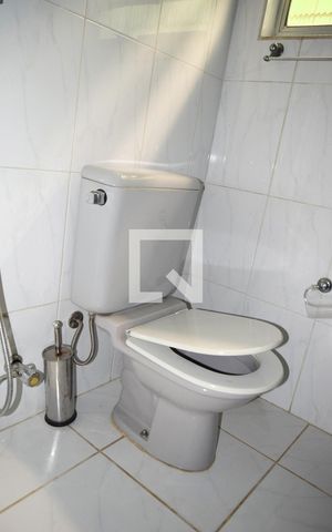 Casa à venda com 110m², 3 quartos e 1 vagaBanheiro casa 1