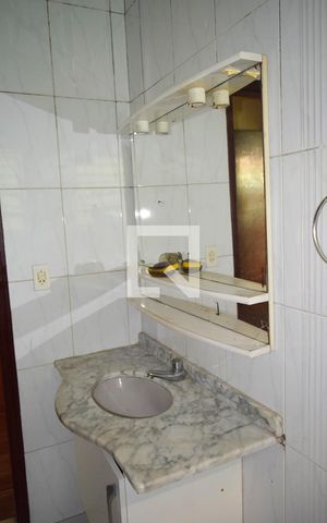 Casa à venda com 110m², 3 quartos e 1 vagaBanheiro casa 1