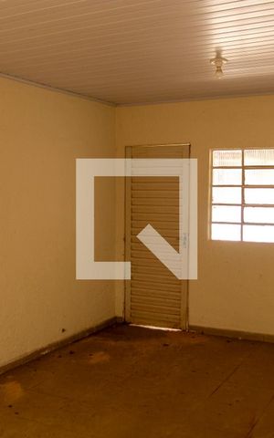 Casa para alugar com 300m², 3 quartos e 5 vagas Casa para alugar com 300m², 3 quartos e 5 vagasGaragem
