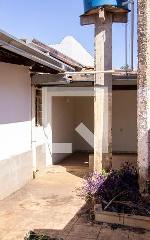 Casa para alugar com 300m², 3 quartos e 5 vagas Casa para alugar com 300m², 3 quartos e 5 vagasQuintal Casa 2