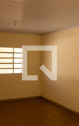 Casa para alugar com 300m², 3 quartos e 5 vagas Casa para alugar com 300m², 3 quartos e 5 vagasGaragem