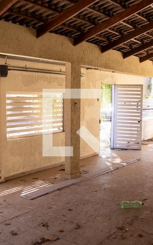 Casa para alugar com 300m², 3 quartos e 5 vagas Casa para alugar com 300m², 3 quartos e 5 vagasQuintal