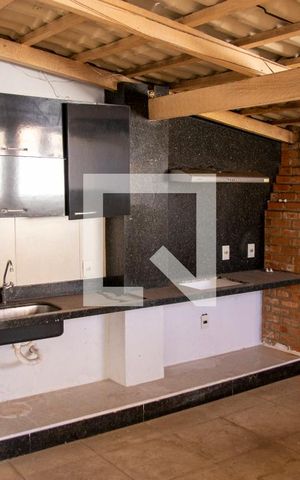 Casa para alugar com 300m², 3 quartos e 5 vagas Casa para alugar com 300m², 3 quartos e 5 vagasCozinha e Área de Serviço