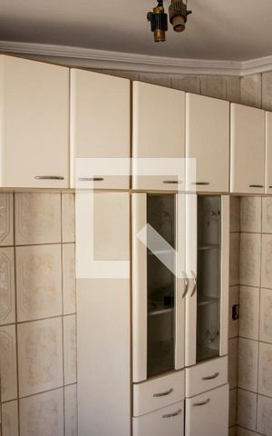 Casa para alugar com 300m², 3 quartos e 5 vagas Casa para alugar com 300m², 3 quartos e 5 vagasCozinha - Armários