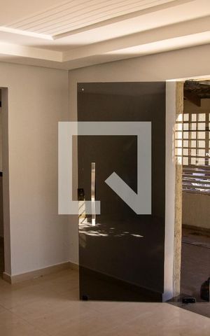 Casa para alugar com 300m², 3 quartos e 5 vagas Casa para alugar com 300m², 3 quartos e 5 vagasSala 1