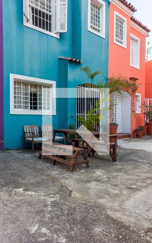 Casa de condomínio à venda com 48m², 1 quarto e 1 vagaGaragem