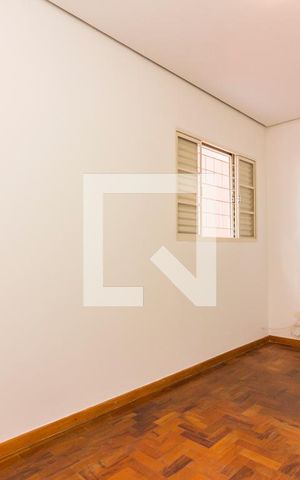Casa de condomínio à venda com 48m², 1 quarto e 1 vagaQuarto 