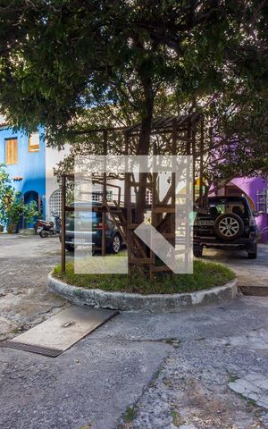 Casa de condomínio à venda com 48m², 1 quarto e 1 vagaGaragem