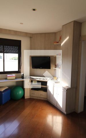 Casa à venda com 365m², 5 quartos e 4 vagasQuarto 5