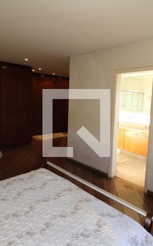 Casa à venda com 365m², 5 quartos e 4 vagasQuarto 7
