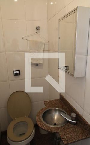 Casa à venda com 365m², 5 quartos e 4 vagasÁrea de Serviço - Banheiro