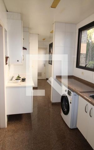 Casa à venda com 365m², 5 quartos e 4 vagasÁrea de Serviço